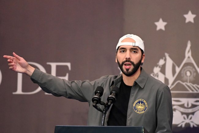 Salwador: Pomoc Pandemiczna poszła na Bitcoiny