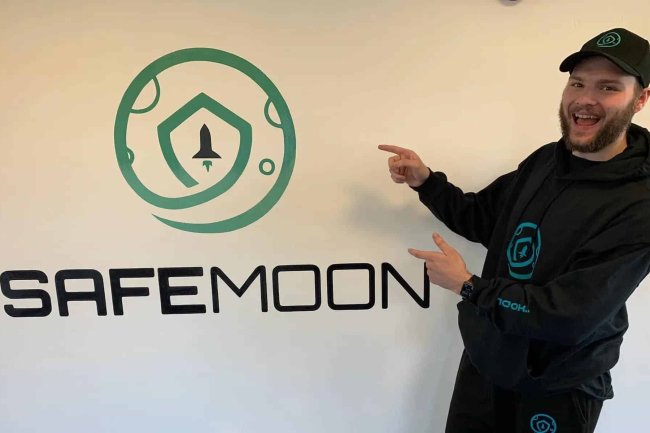 SafeMoon CEO  wstrzymanie zwolnienia za kaucją