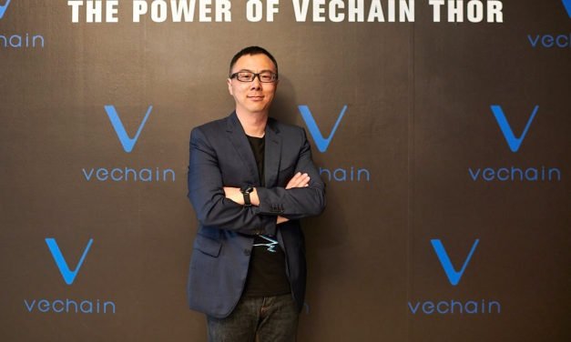 Sunny Lu, CEO VeChain, na MWC Barcelona