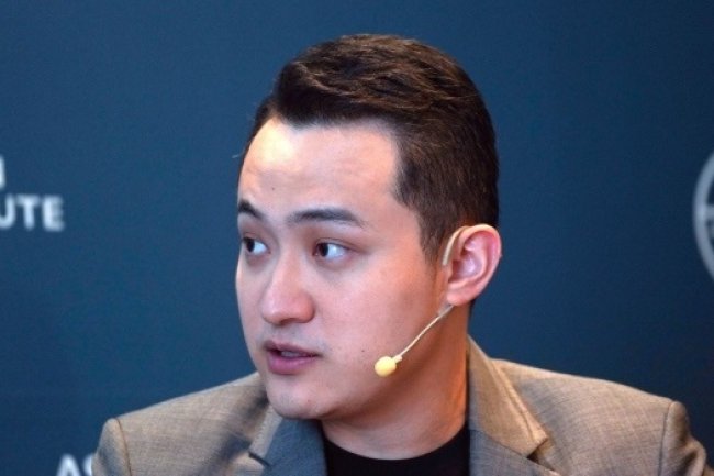 Tron W Ogniu Krytyki