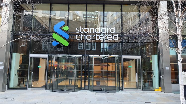 Standard Chartered przewiduje wzrost cen BTC i ETH