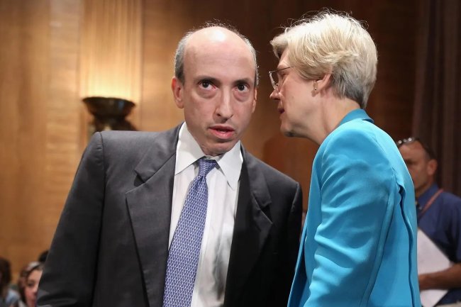 48 Kongresmenów Zwraca się do Przewodniczącego SEC