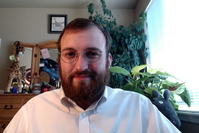 Hoskinson reaguje na usunięcie ADA z GDLC