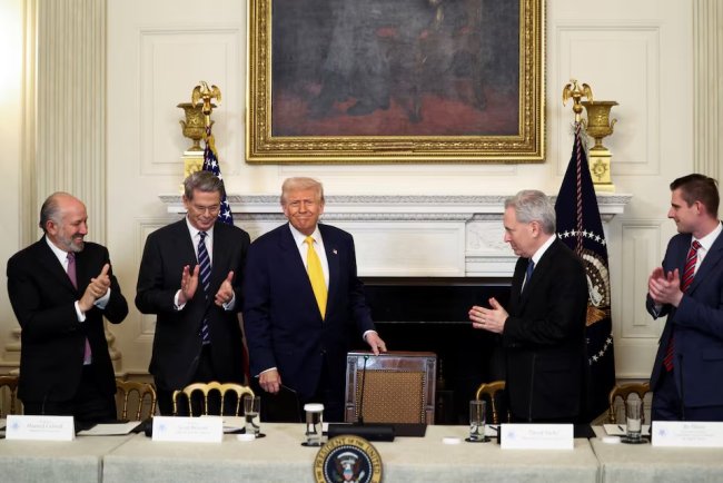 Trump i liderzy kryptowalut