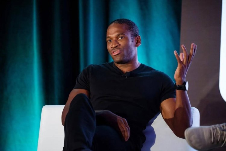 Arthur Hayes namawia do zakupu Bitcoina