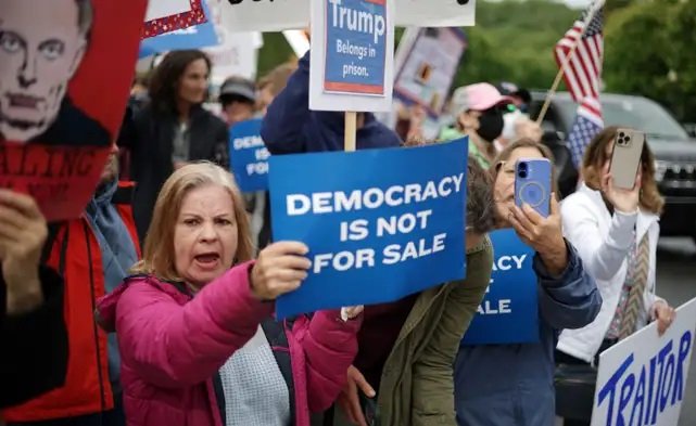 Kongres USA chce śledztwa ws. kolacji Trumpa