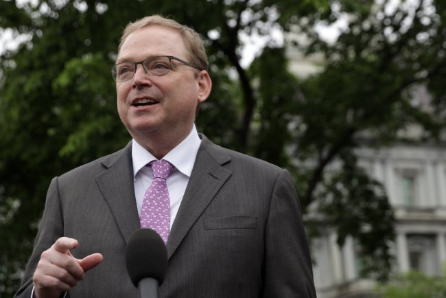 Hassett bliżej fotela Fed