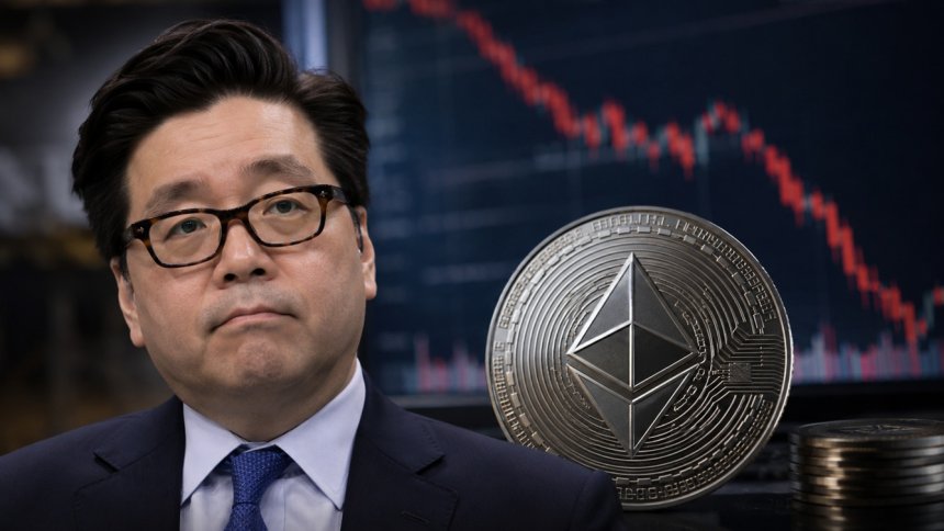 Tom Lee traci miliardy na Ethereum, ale nadal kupuje