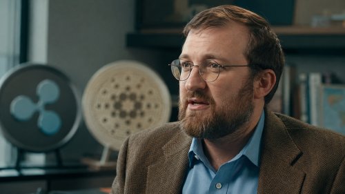 Hoskinson chwali Ripple i wskazuje na rozwój XRP