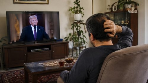 Trump mówi o postępie, Teheran zaprzecza rozmowom